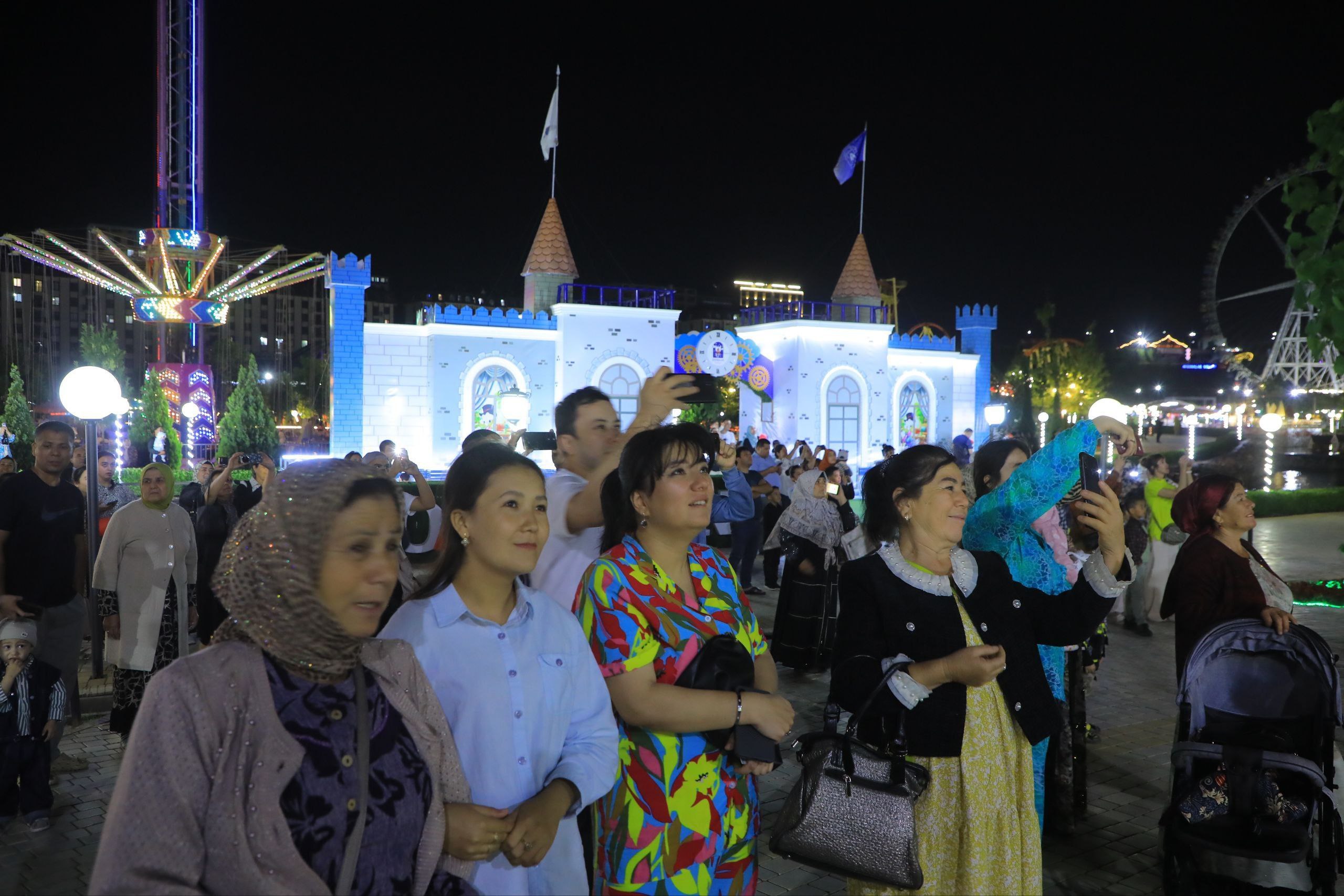A spectacular show featuring one thousand drones amazed festival guests
