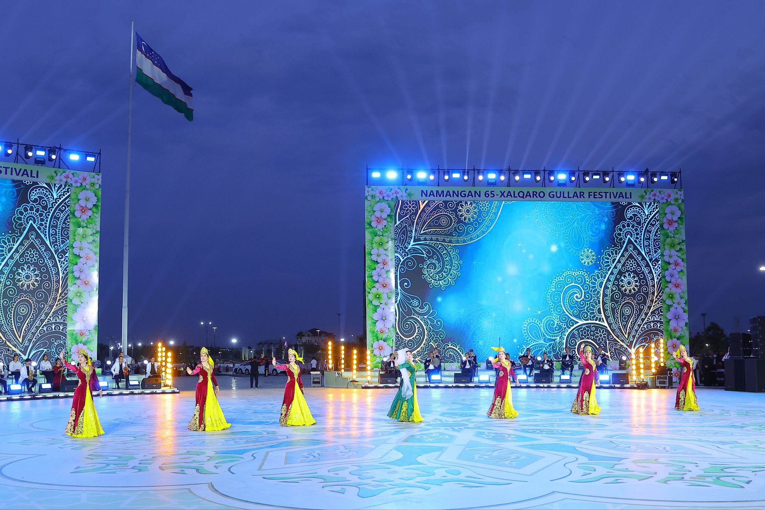 The 65th International Flower Festival Becomes a Global Cultural and Tourism Event