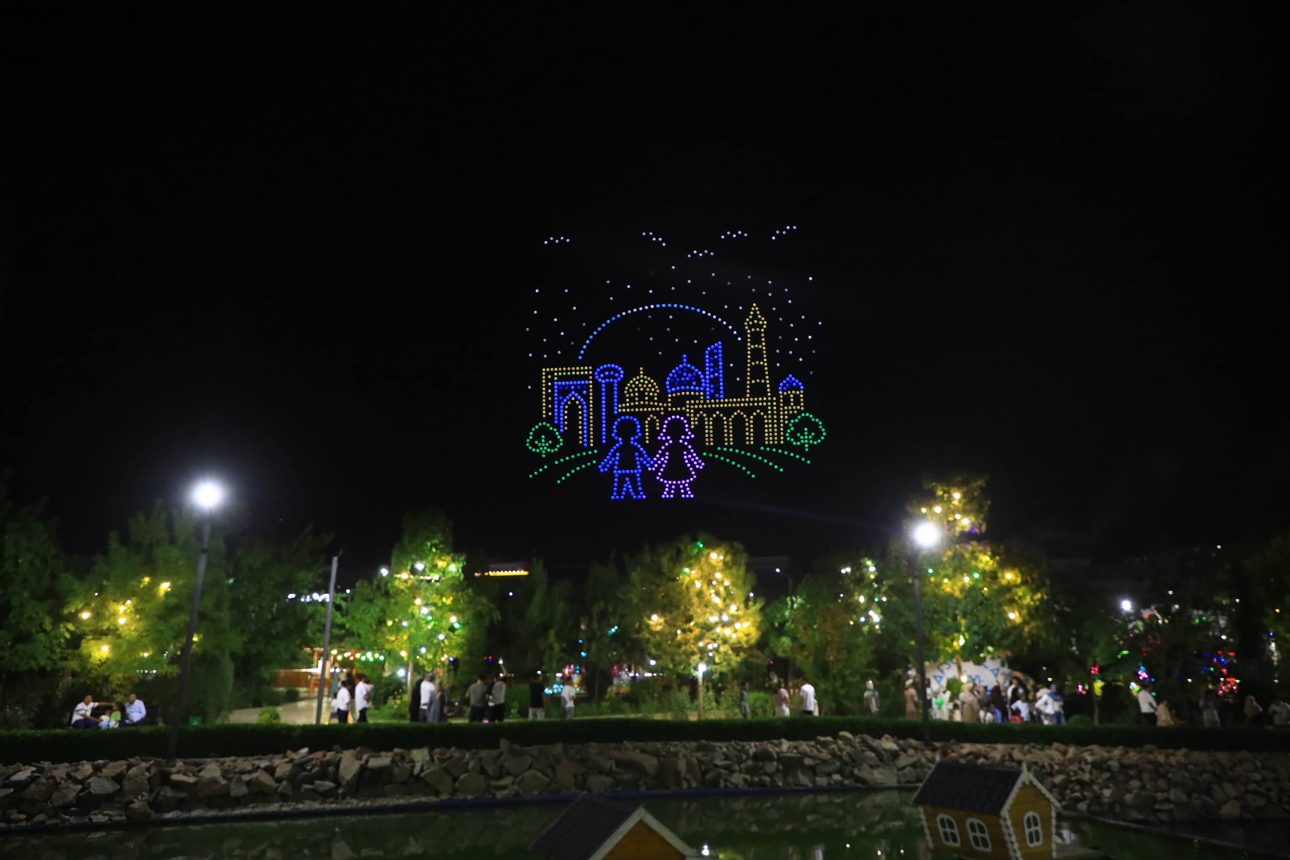 A spectacular show featuring one thousand drones amazed festival guests