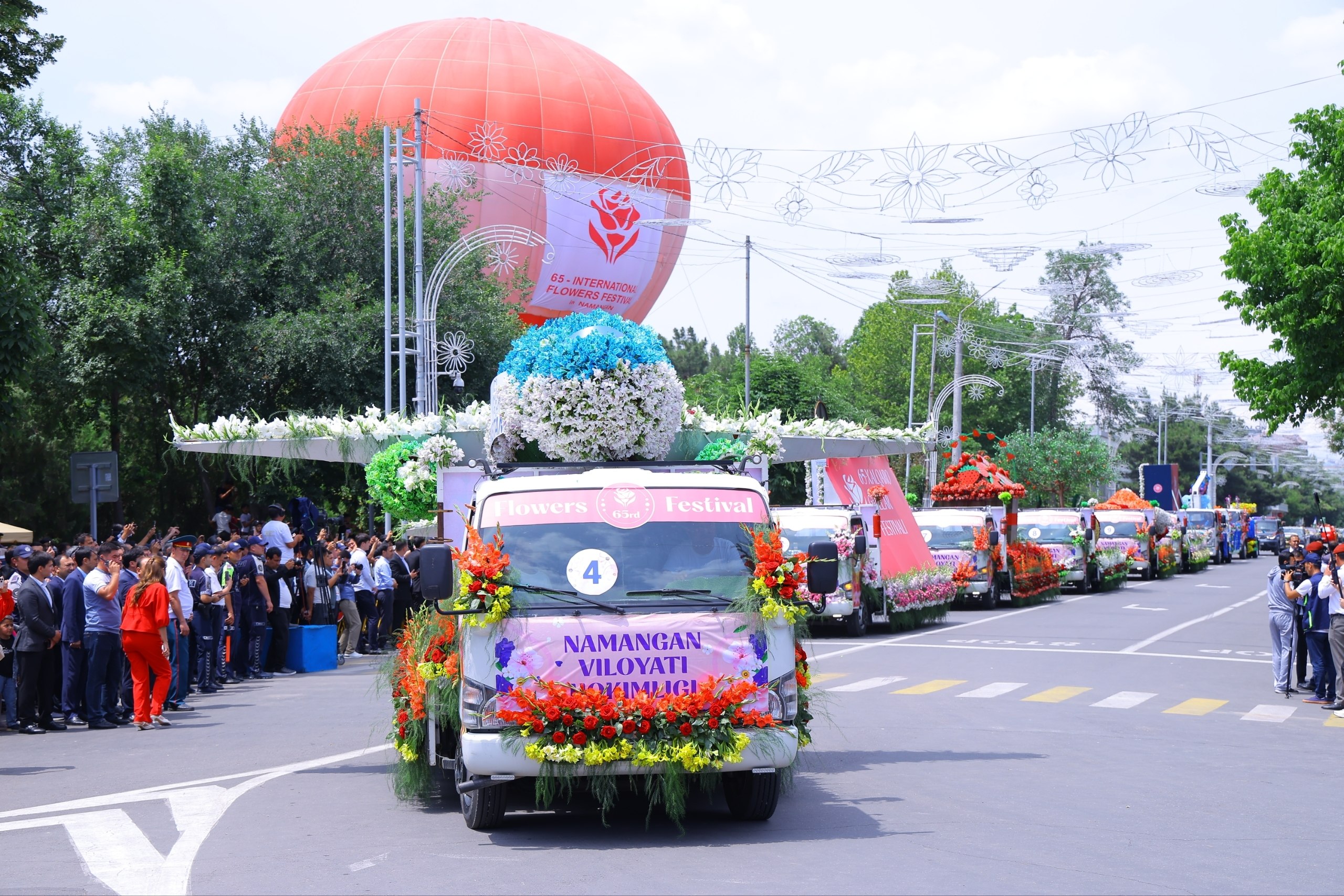 Namangan Once Again Becomes the Capital of Flowers: The 65th International Flower Festival Continues