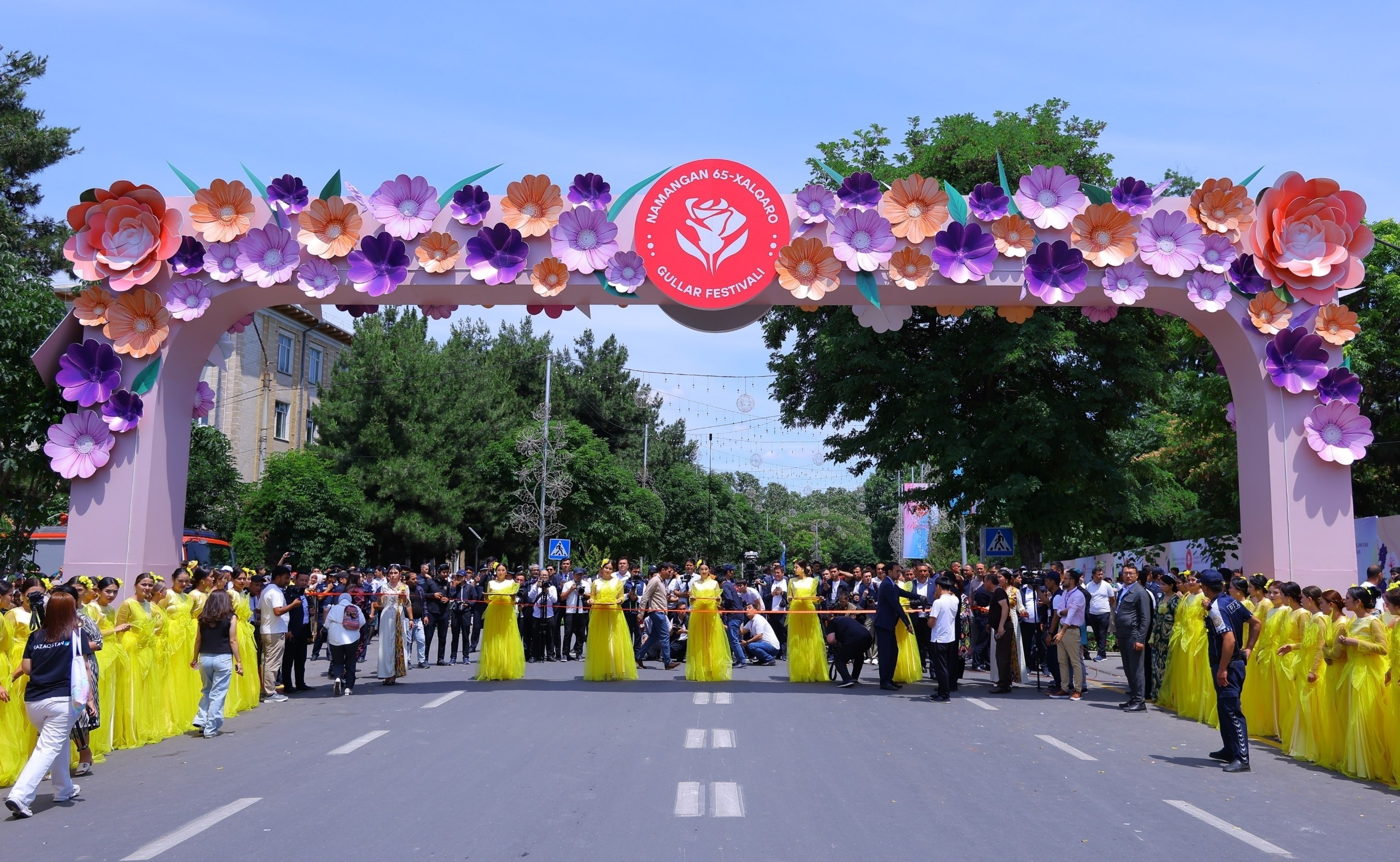 Namangan Once Again Becomes the Capital of Flowers: The 65th International Flower Festival Continues