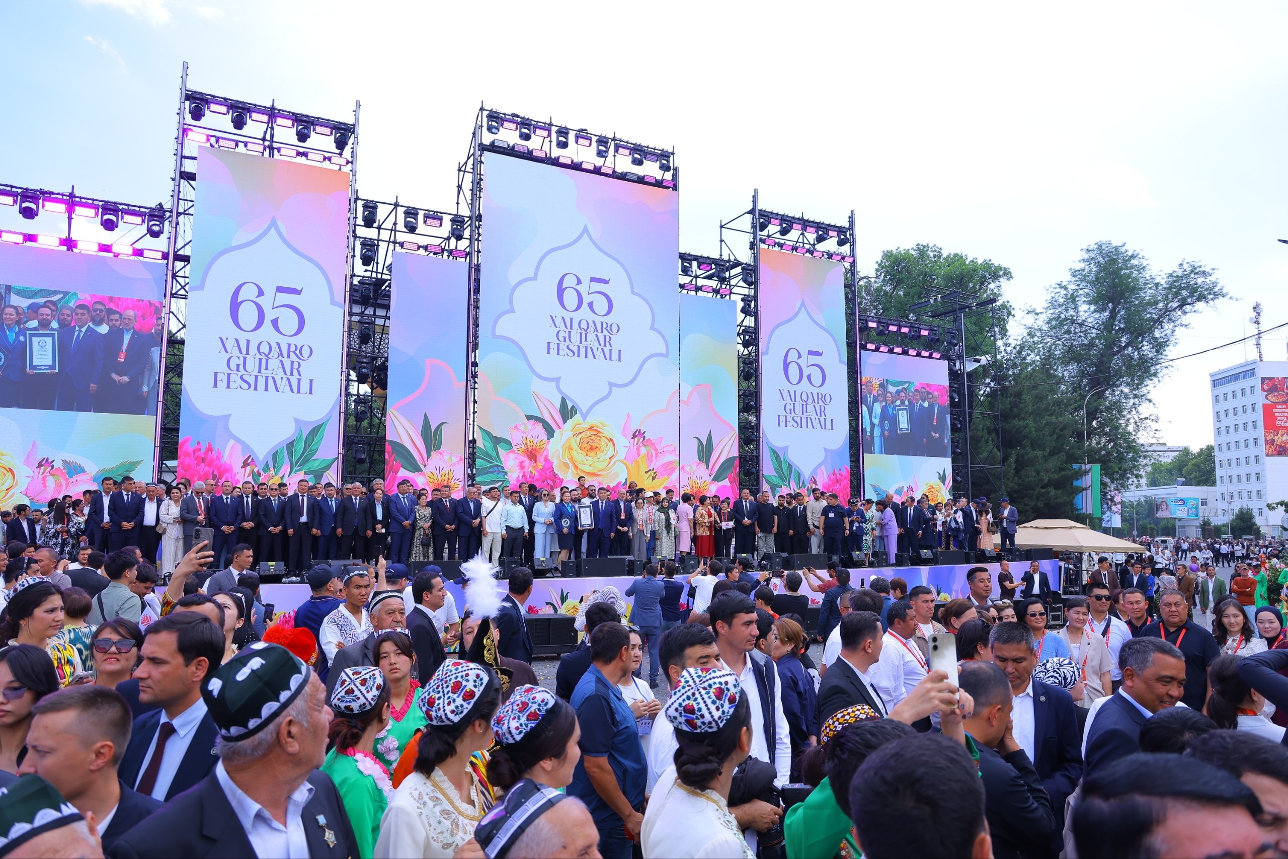 Namangan Once Again Becomes the Capital of Flowers: The 65th International Flower Festival Continues